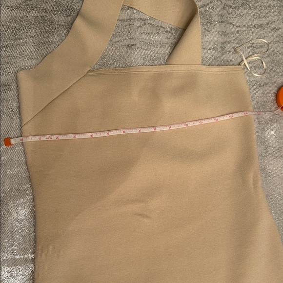 Express One-Shoulder Beige Dress - Picture 7 of 8